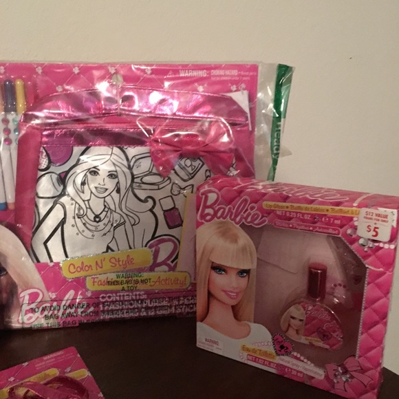 Barbie toy Lot- Great for Christmas - Picture 4 of 6